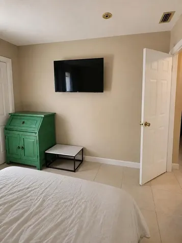 2607 NE 8th Avenue NE Wilton Manors FL 33334