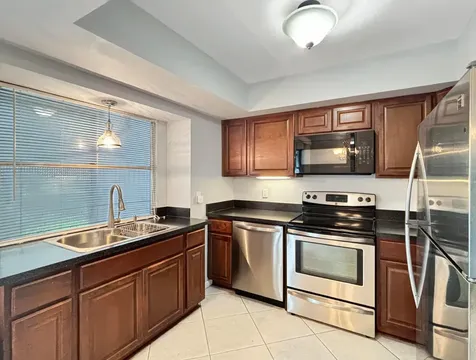 3154 Meridian Way S Palm Beach Gardens FL 33410