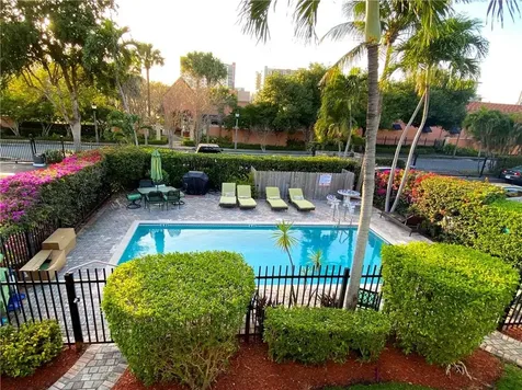 600 NE 7th Avenue Fort Lauderdale FL 33304