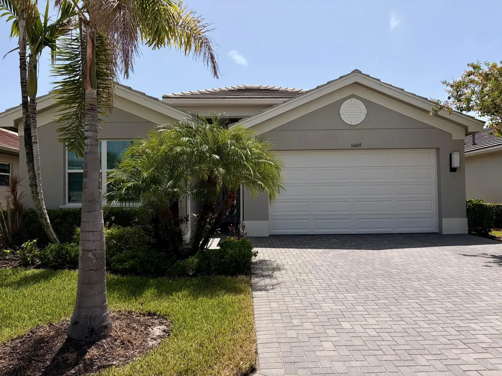 11609 SW Hawthorne Hill Road Port St Lucie FL 34987