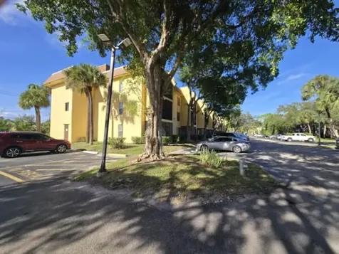 490 NW 20th Street Boca Raton FL 33431