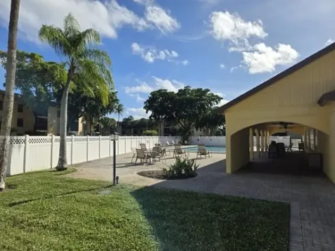 490 NW 20th Street Boca Raton FL 33431