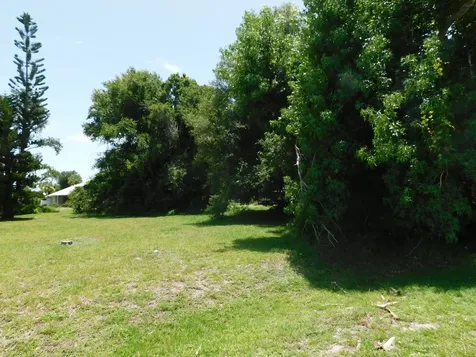 5212 Paleo Pines Circle Fort Pierce FL 34951