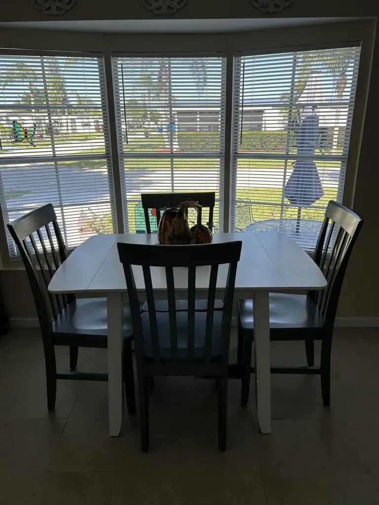 254 W Caribbean Port St Lucie FL 34952