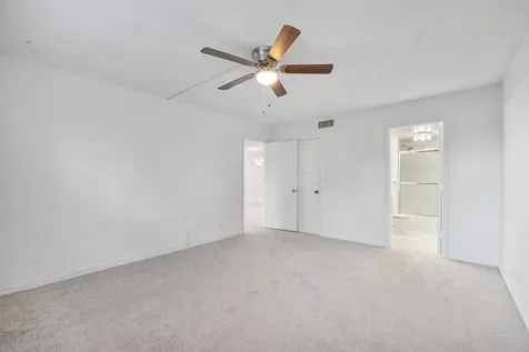 1075 Riverside Drive Coral Springs FL 33071