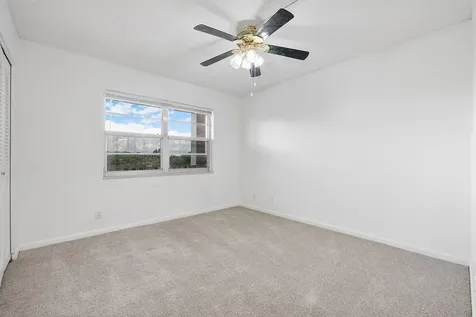 1075 Riverside Drive Coral Springs FL 33071