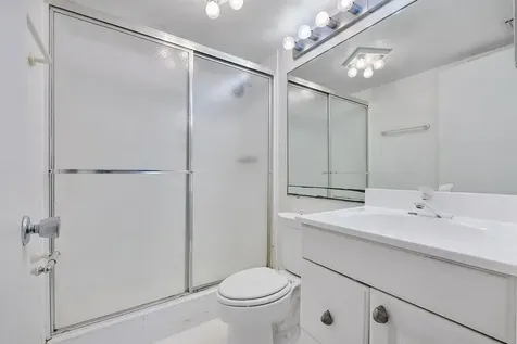 1075 Riverside Drive Coral Springs FL 33071