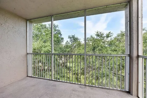 1075 Riverside Drive Coral Springs FL 33071