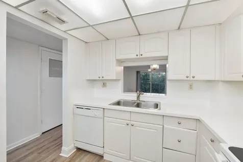1075 Riverside Drive Coral Springs FL 33071