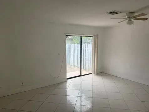 7814 Pembroke Road Miramar FL 33023