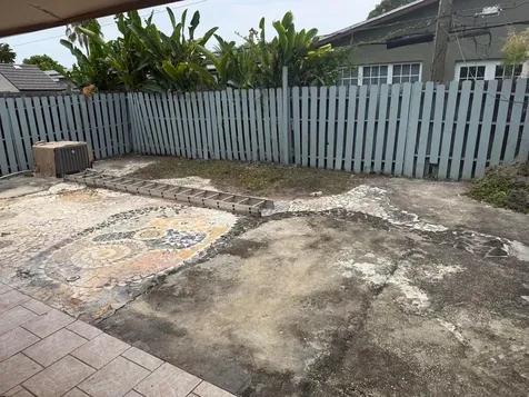 7814 Pembroke Road Miramar FL 33023