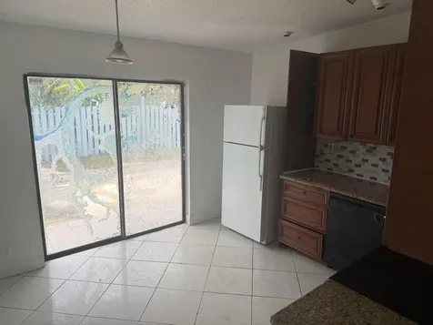 7814 Pembroke Road Miramar FL 33023