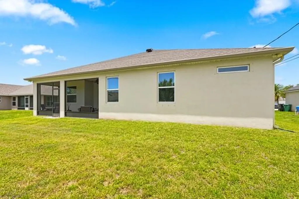 1957 SW Logan Street Port St Lucie FL 34953