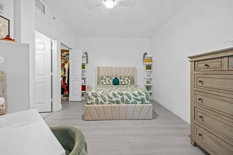 533 NE 3rd Avenue Fort Lauderdale FL 33301