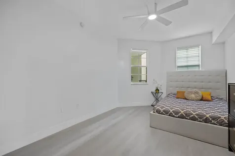 533 NE 3rd Avenue Fort Lauderdale FL 33301