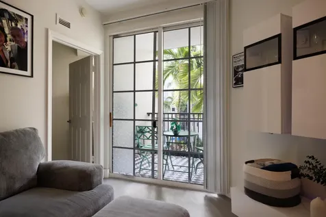 533 NE 3rd Avenue Fort Lauderdale FL 33301