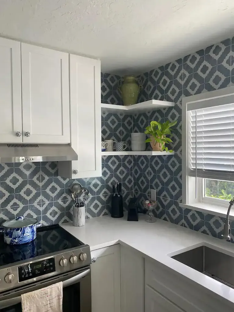 607 N L Street Lake Worth Beach FL 33460