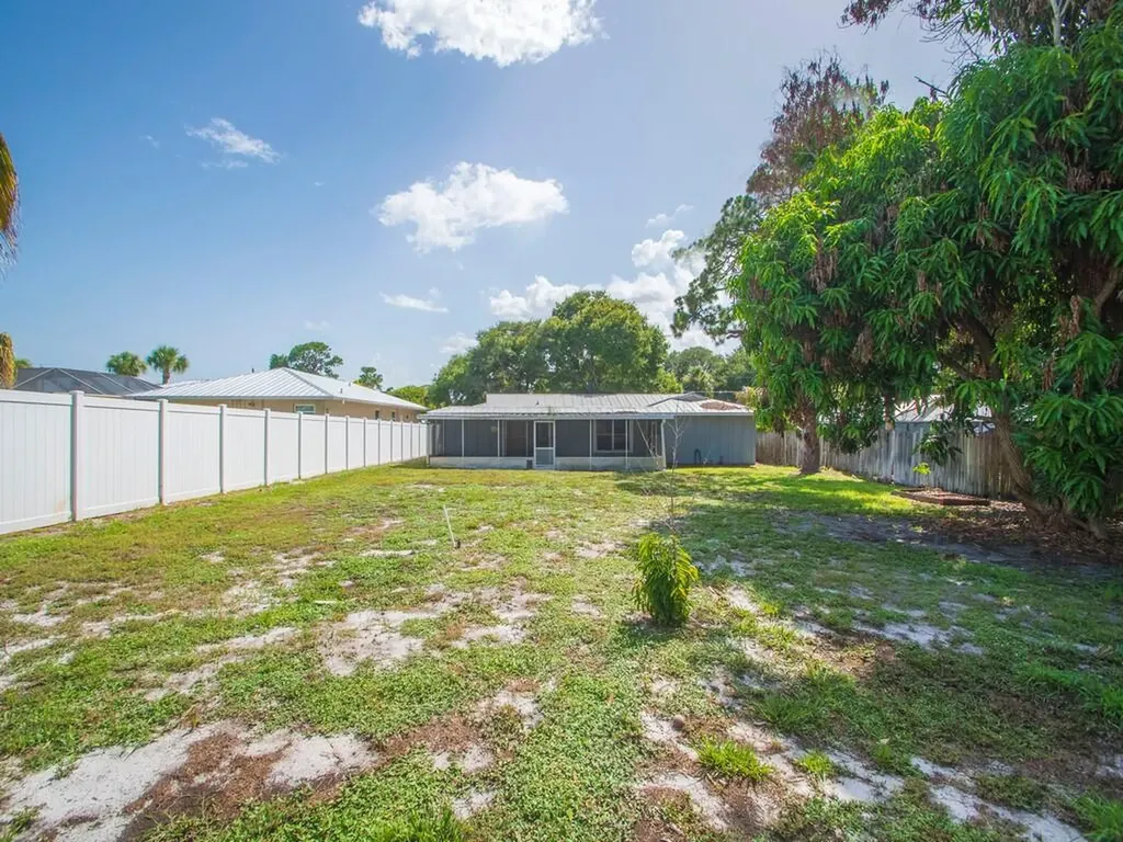 2309 NE 13th Court Jensen Beach FL 34957