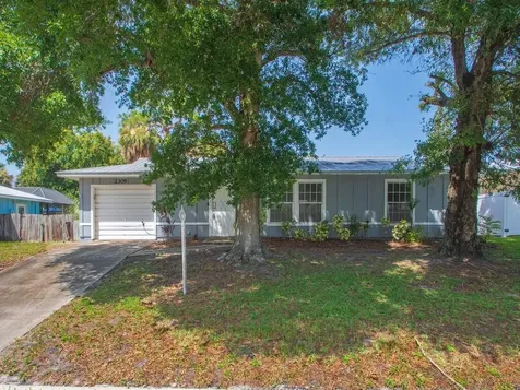 2309 NE 13th Court Jensen Beach FL 34957