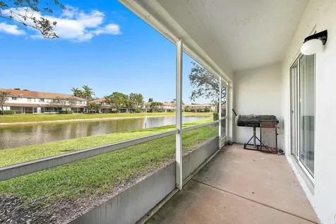 6606 Sandy Bank Terrace Riviera Beach FL 33407