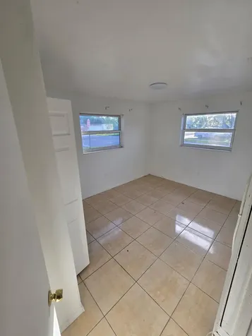 5900 Garfield Street Hollywood FL 33021