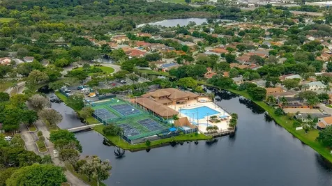2242 NW 39th Avenue Coconut Creek FL 33066