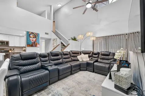 2242 NW 39th Avenue Coconut Creek FL 33066