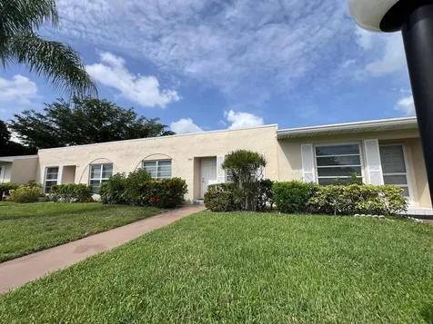 8584 Bella Vista Drive Boca Raton FL 33433