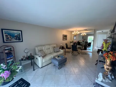 8584 Bella Vista Drive Boca Raton FL 33433