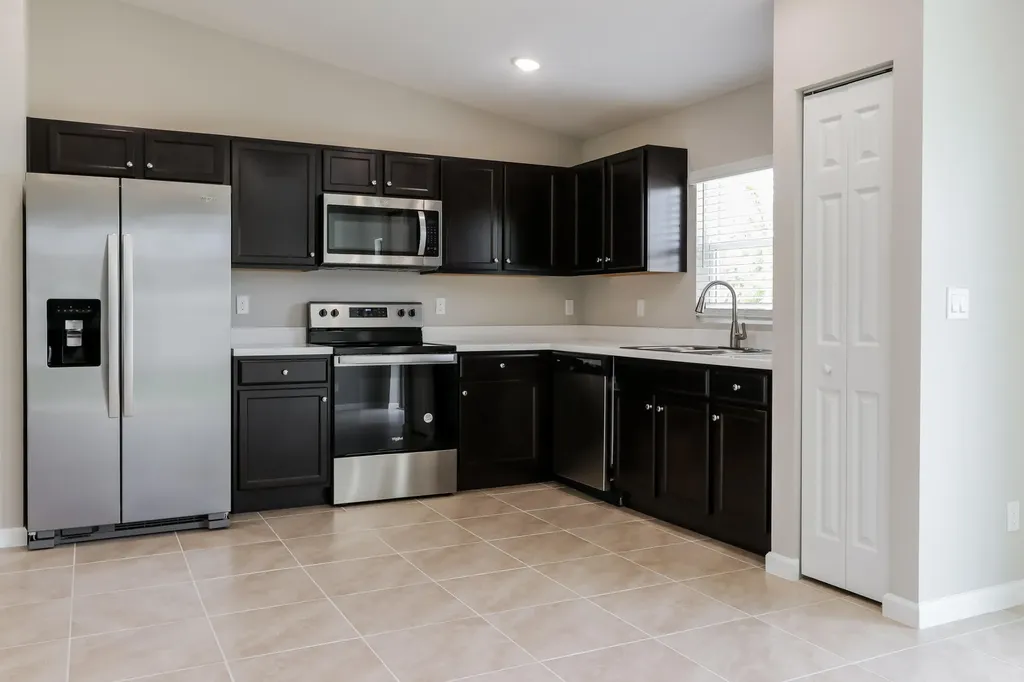1037 SW Sudder Avenue Port St Lucie FL 34953