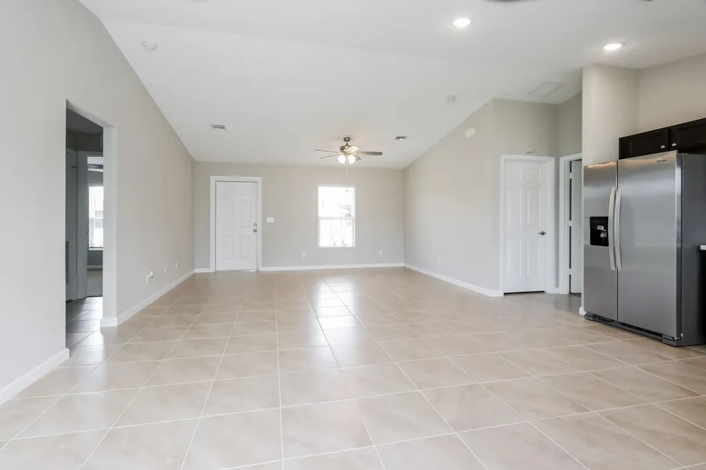 1037 SW Sudder Avenue Port St Lucie FL 34953