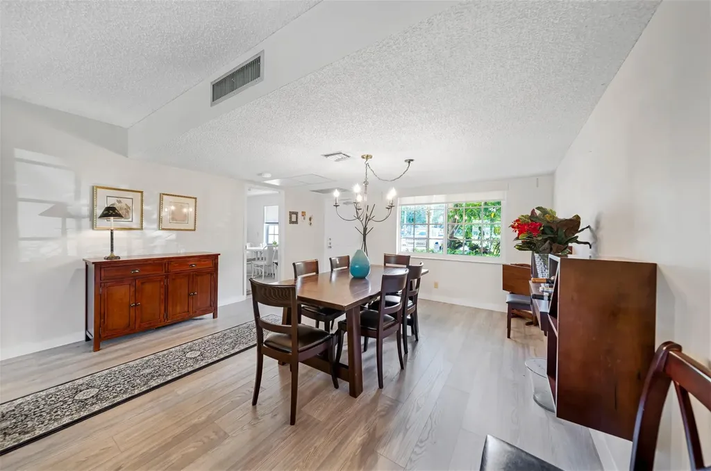 3611 Oaks Clubhouse Drive Pompano Beach FL 33069