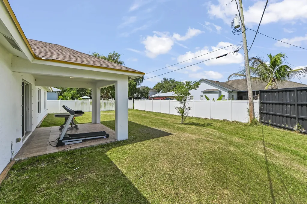 2194 SW Salmon Road Port St Lucie FL 34953