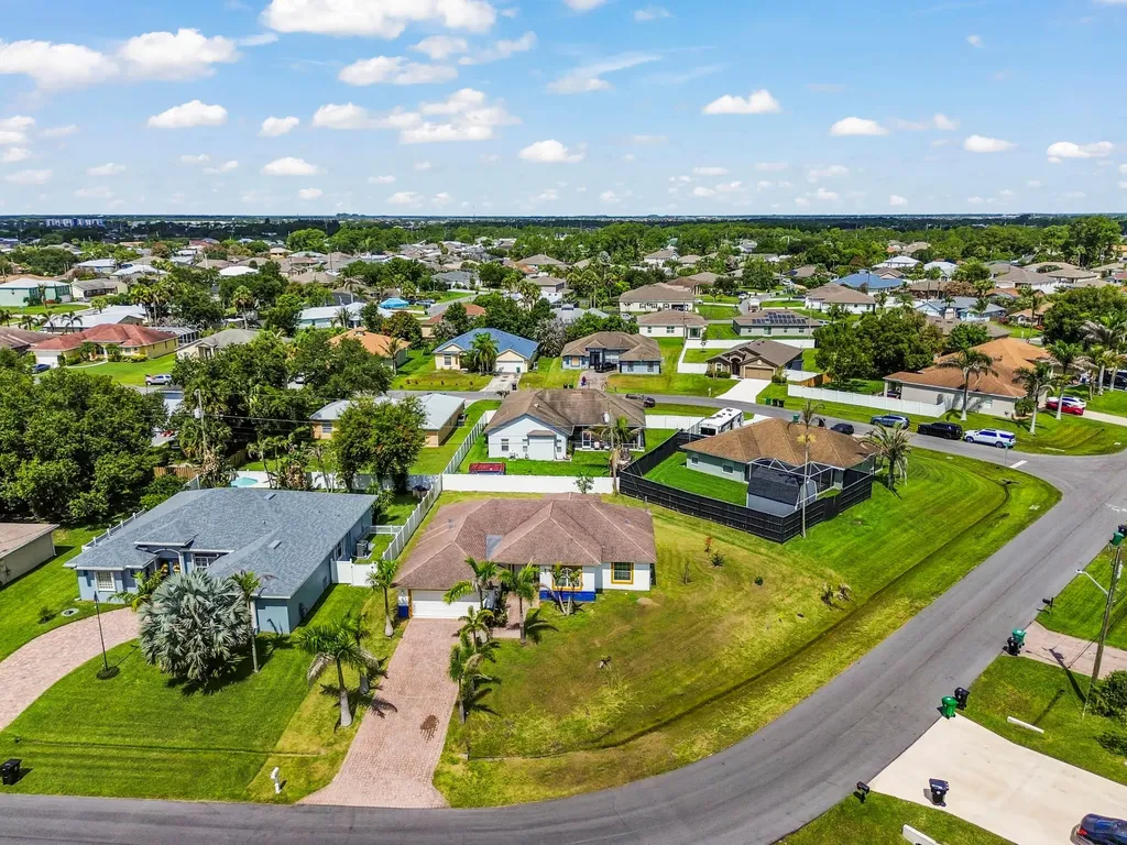 2194 SW Salmon Road Port St Lucie FL 34953