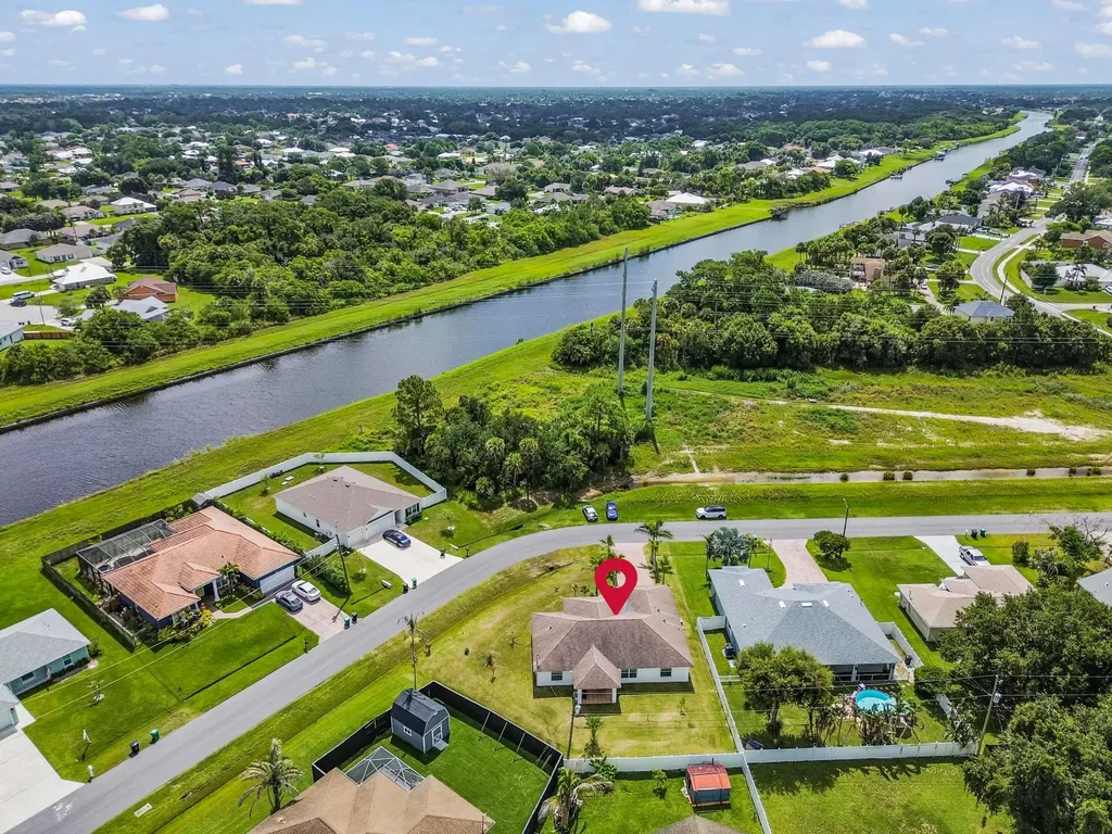 2194 SW Salmon Road Port St Lucie FL 34953