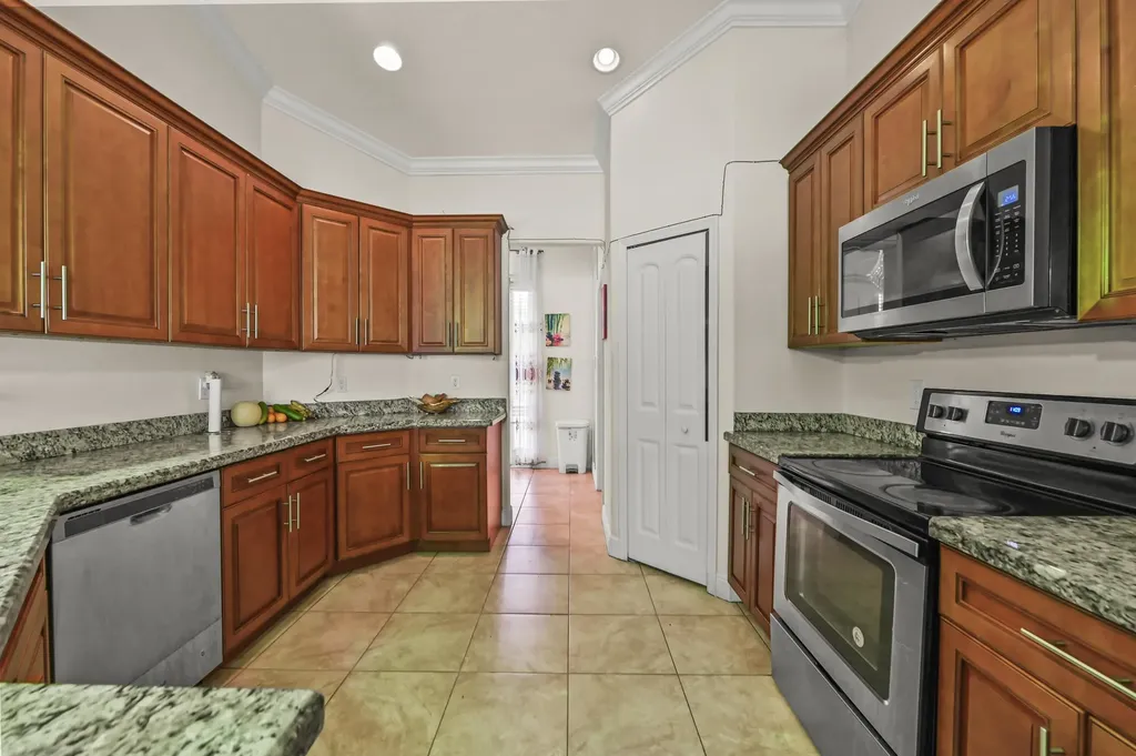 2194 SW Salmon Road Port St Lucie FL 34953