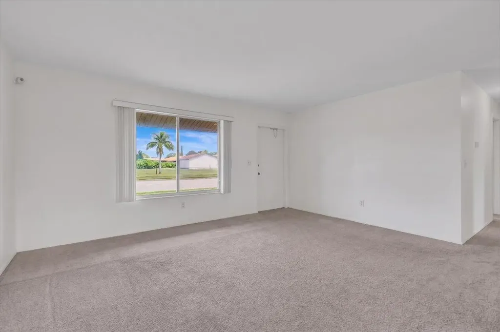 2118 SW Airoso Boulevard Port St Lucie FL 34984