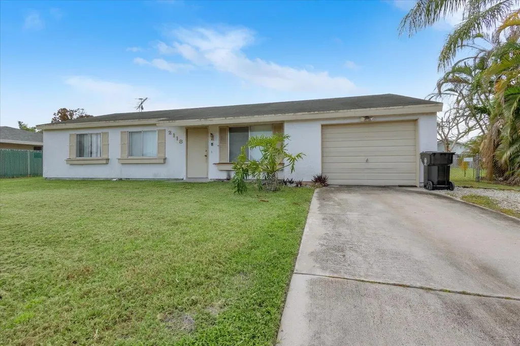 2118 SW Airoso Boulevard Port St Lucie FL 34984