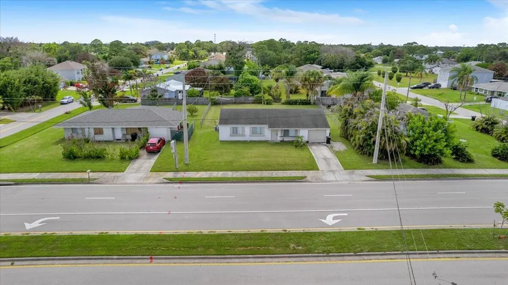 2118 SW Airoso Boulevard Port St Lucie FL 34984