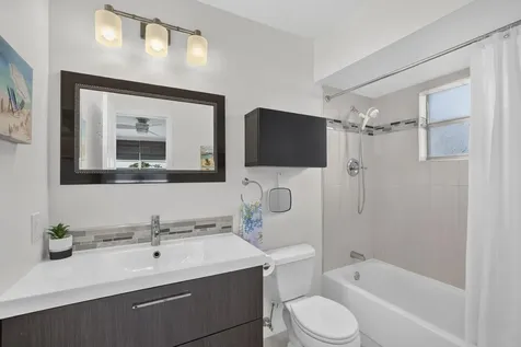 4299 NW 16th Street Lauderhill FL 33313