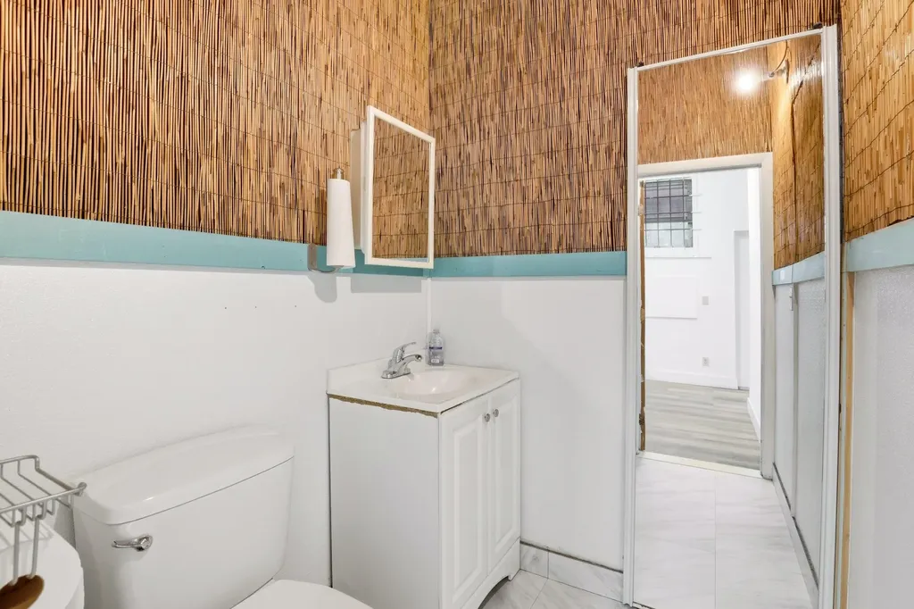 824 N Dixie Highway Lake Worth Beach FL 33460