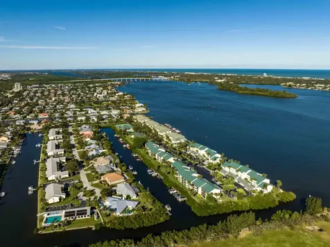 1845 Tarpon Lane Vero Beach FL 32960