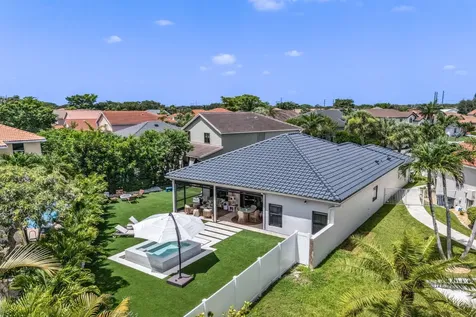 10852 La Salinas Circle Boca Raton FL 33428