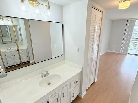 1300 Saint Charles Place Pembroke Pines FL 33026