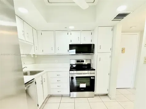 1300 Saint Charles Place Pembroke Pines FL 33026