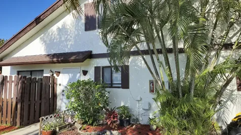 7875 Tam Oshanter Boulevard North Lauderdale FL 33068