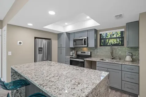 11863 Wimbledon Circle Wellington FL 33414