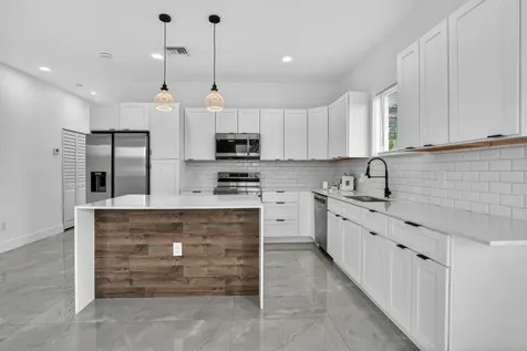 655 NW 24th Avenue Fort Lauderdale FL 33311