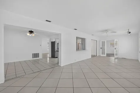 6015 NW 67th Avenue Tamarac FL 33321
