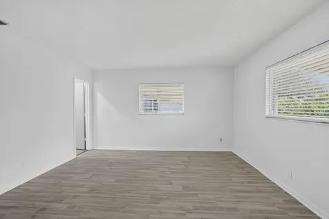 6015 NW 67th Avenue Tamarac FL 33321